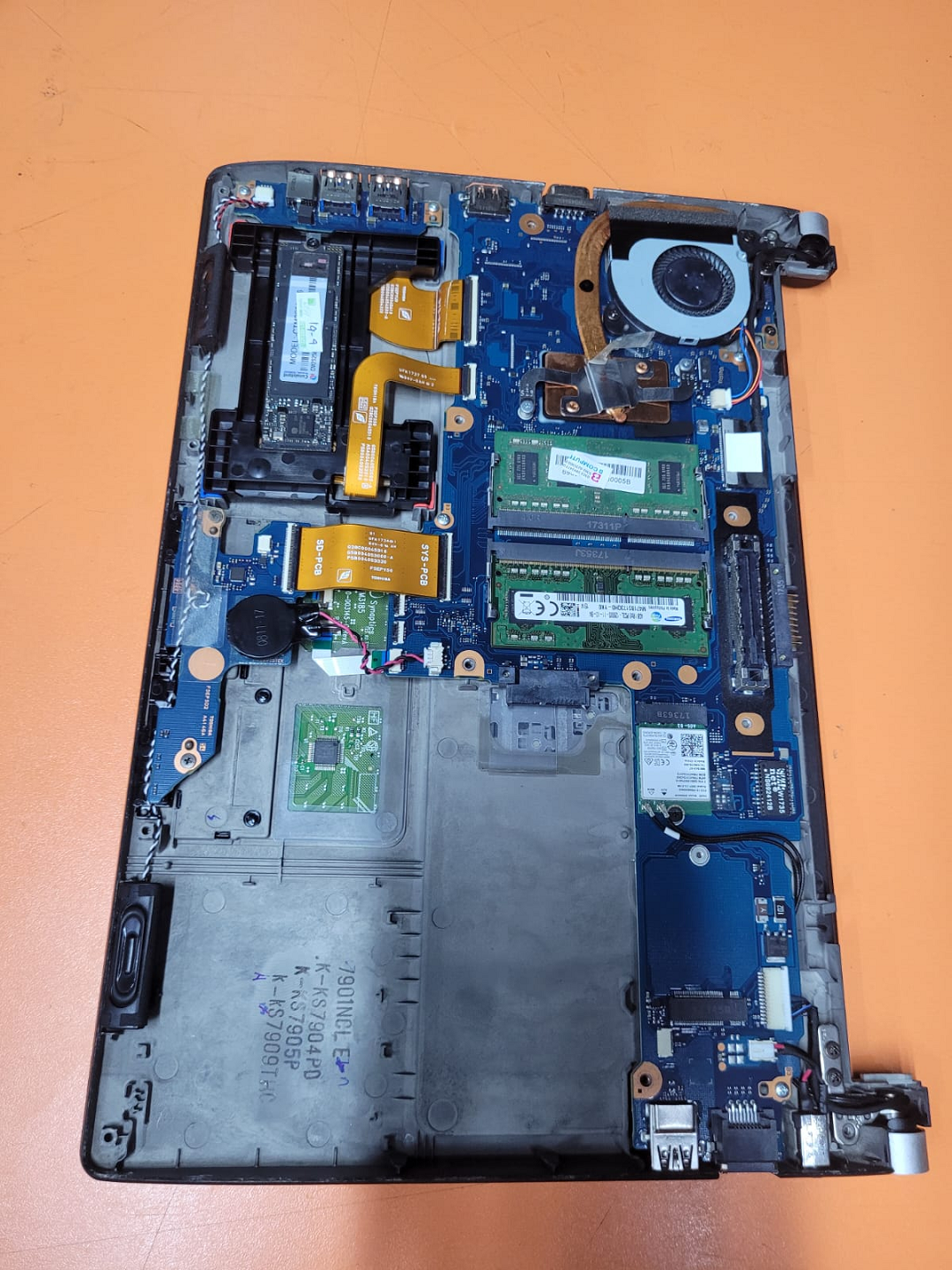 Core i5 6th Toshiba Dynabook R37 available at PC Bank