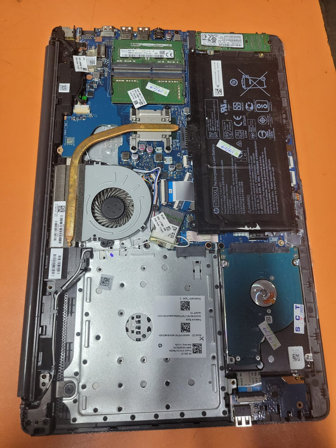 cheap and best quality laptop hp Pavillion 250 g7 core i3 7th generation Available at PC Bank